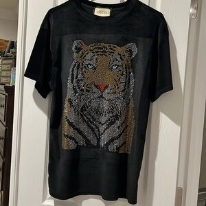 Velvet Graphic Women Tee